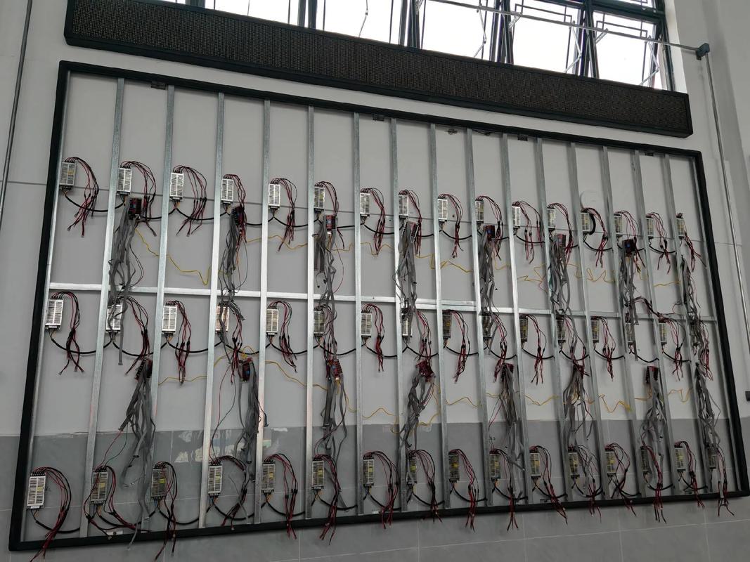 智能化弱電工程 70余平方顯示屏安裝的挑戰(zhàn)與突破